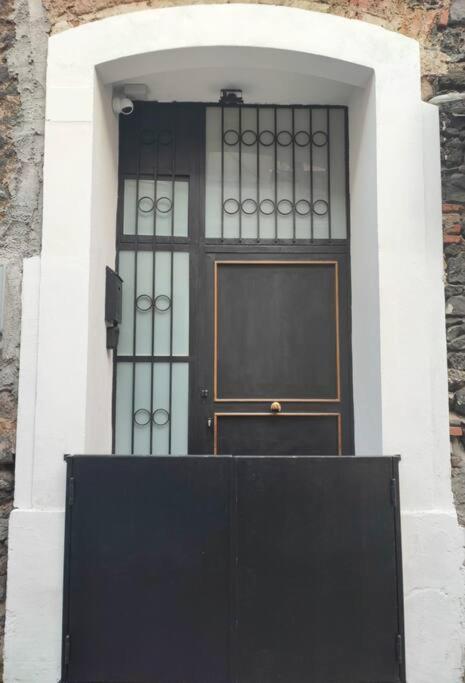 Holiday House Shantu Catania Bagian luar foto