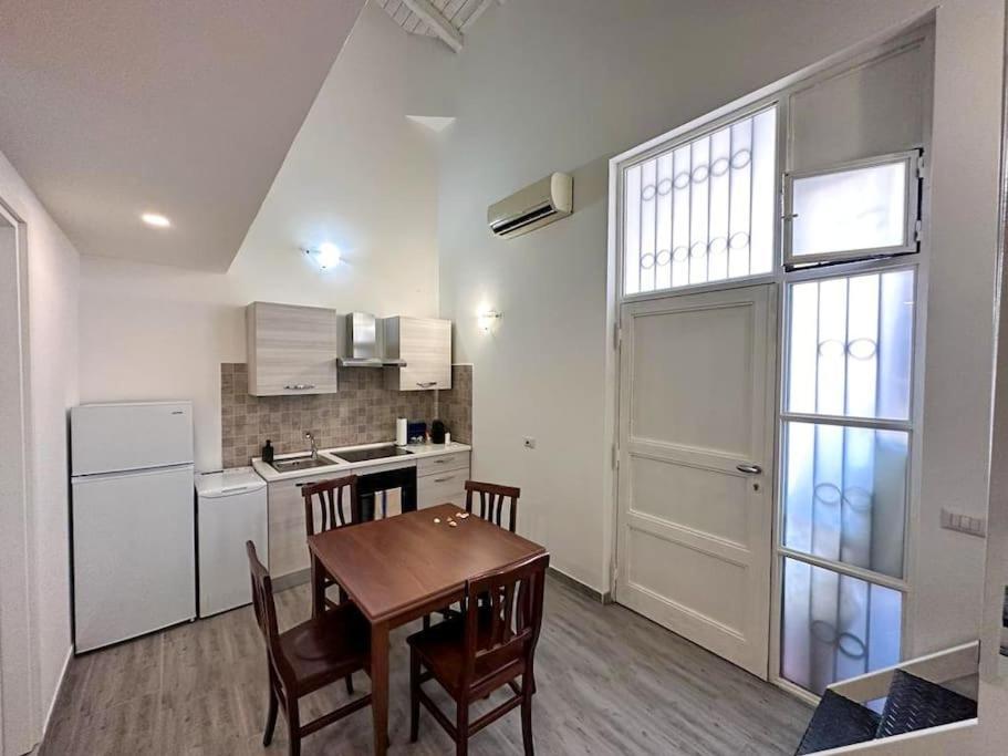 Holiday House Shantu Catania Bagian luar foto