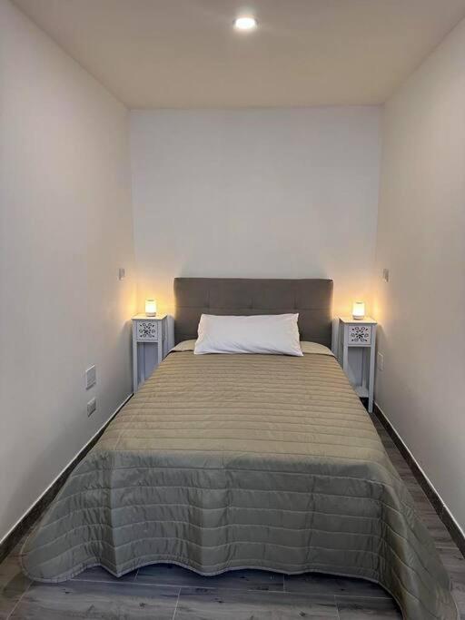 Holiday House Shantu Catania Bagian luar foto